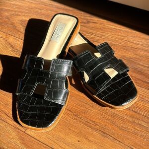 Steve Madden Harlien Sandals Size 7 Black Croc